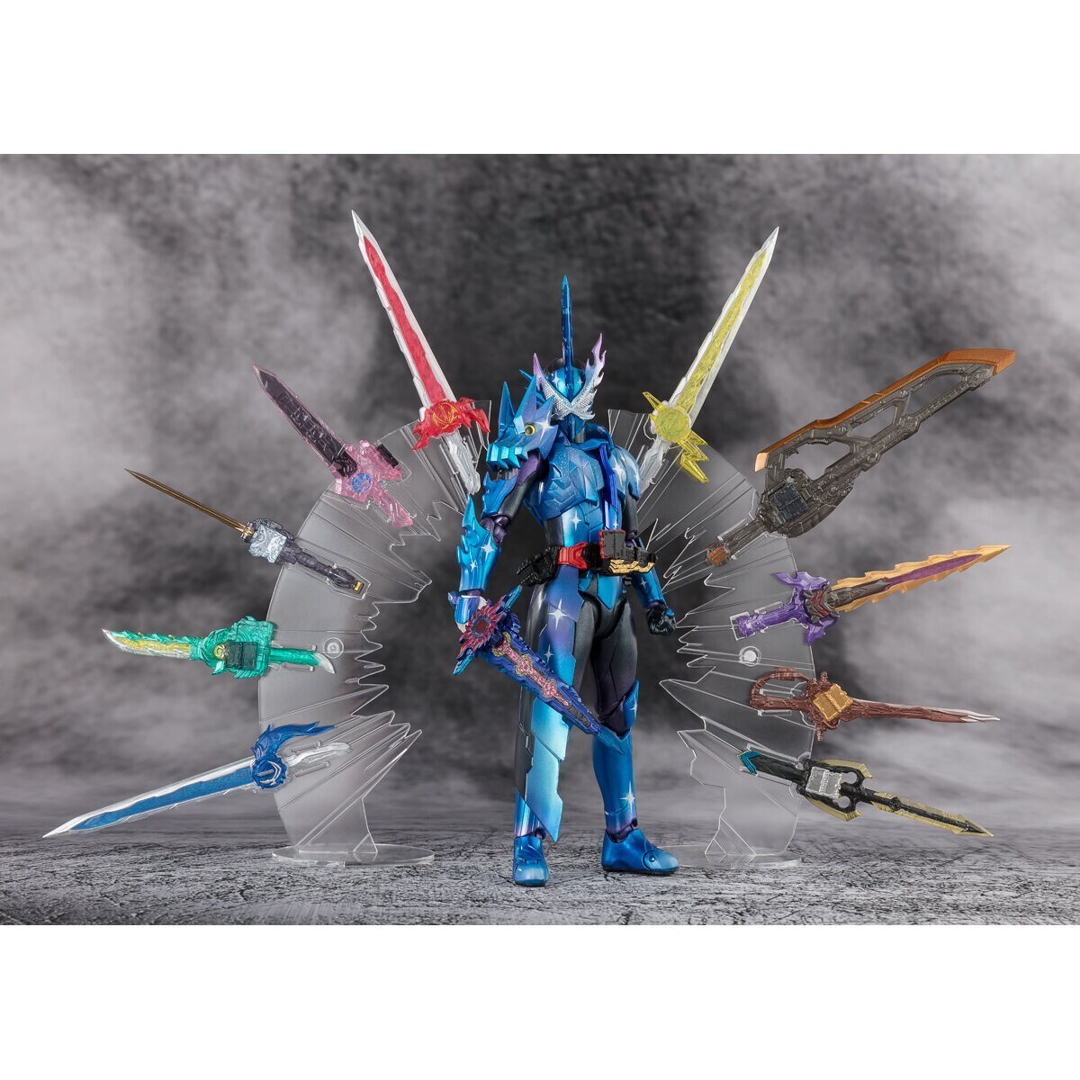 Kamen Rider Blades & Saber フィギュアセット s-l1200.jpg