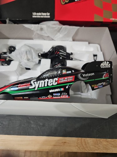 ACTION 1:24 DIECAST FUNNY CARS 1998 MUSTANG CASTROL SYNTEC TONY PEDREGON 1 /1200 - Picture 4 of 11