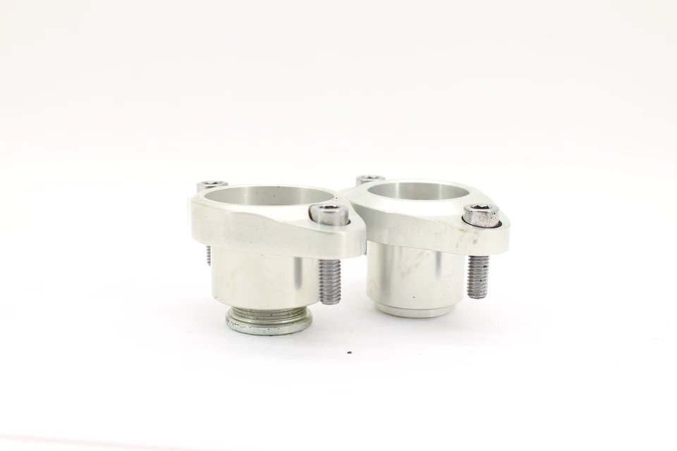 Triumph Daytona 675R 2011 basculante trasero suspensión trasera ajustadores T2070229 Foto 2 de 4