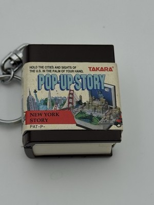 Vintage 1995 Takara Storybook Pop up Keychain New York Story Nice Piece All Org.
