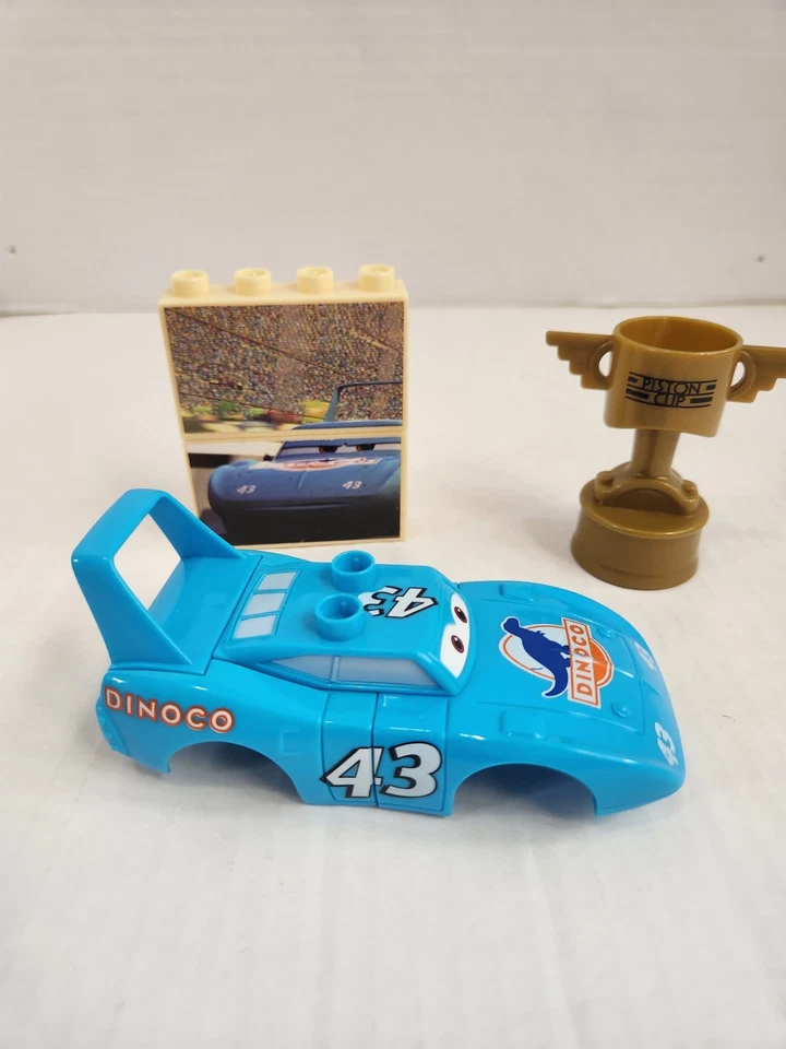 Mega Bloks Disney Cars Piston Cup Lightning McQueen And King Dinoco Incomplete - Image 3 of 4