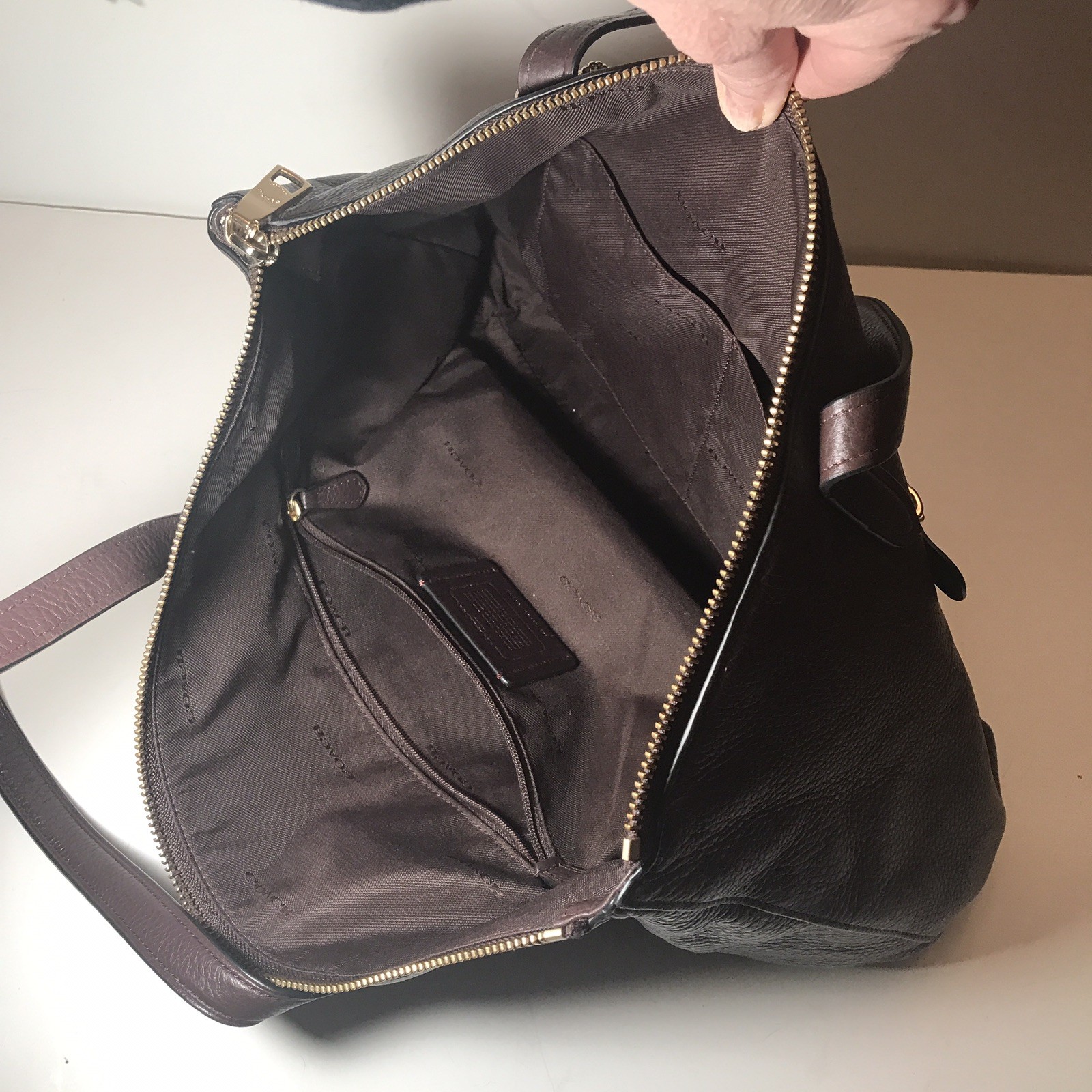 Lot Of 3 Name Brand Purses Handbags Coach Arcadia Coccinelle Varied Colors SEE thumbnail 13