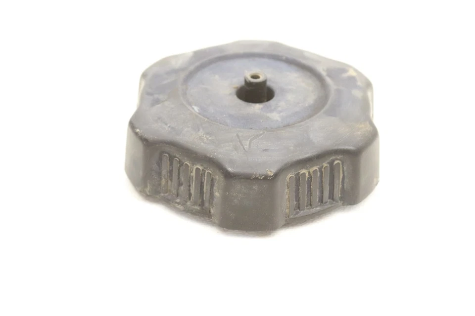 Yamaha Big Bear 250 2x4 07 Gas Cap 5KM-24610-00-00 52537 - Image 2 of 3