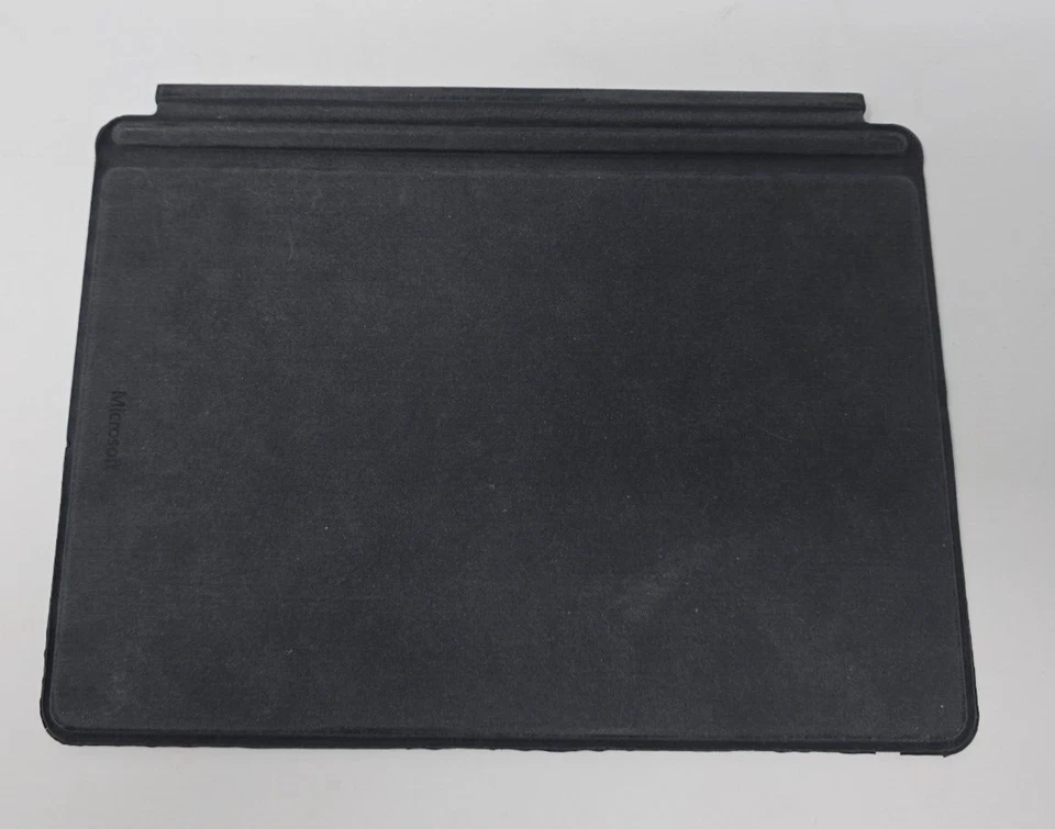 Microsoft Surface Go Signature Type Cover, English and Arabic Keyboard - Image 3 of 4