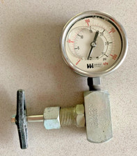 Weiss Pressure Gauge 4CTS-200 Range: 0-200PSI w/ DRAGON 10M013, 1/4" NPT VALVE