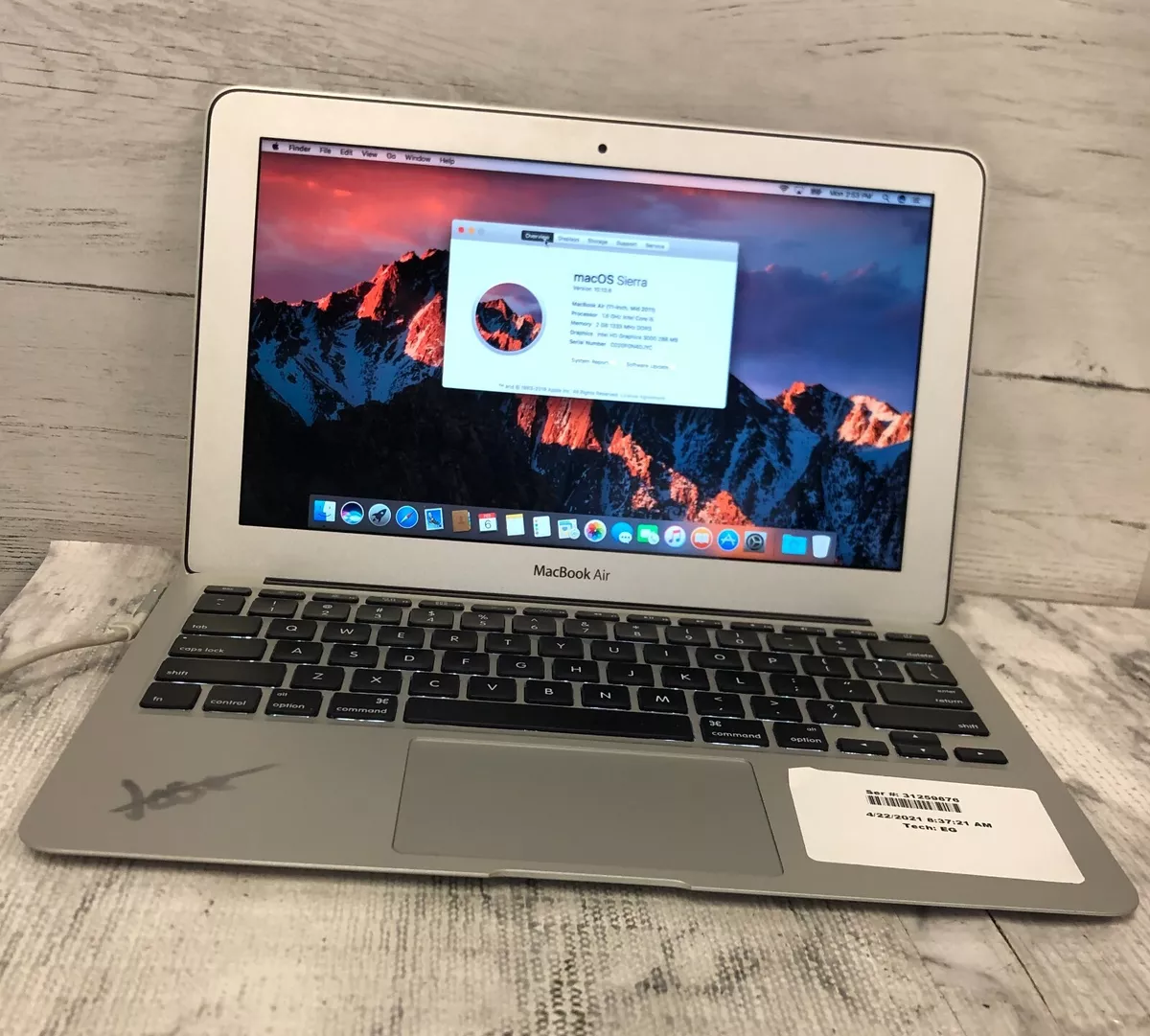 Apple Macbook air mid 2011 11 inch