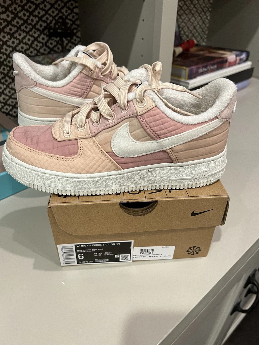 WMNS NIKE AIR FORCE 1 07 LXX NN 