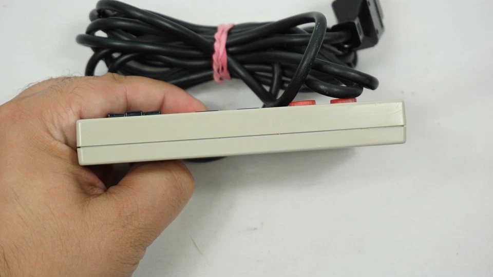 Original Nintendo Brand NES Controller OEM Official CLEANED TESTED NES-004 B - Image 4 of 4