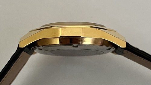 VINTAGE RODANIA SPORTS WATCH . Royal Oak Style.VERY RARE. With orig Box/strap - Picture 5 of 9