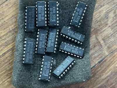 11 Stk. P21256-08 Memory DRAM ICs