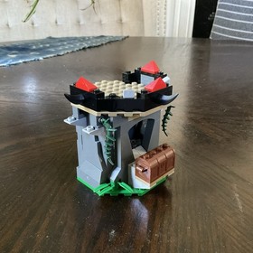 Lego (70403) Dragon Lair Section 70403 | As-is | Free Shipping!!