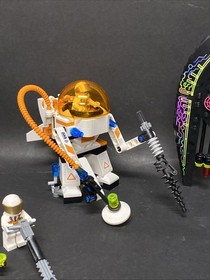 LEGO Mars Mission 7646 ETX Alien Infiltrator Pre Built & Minifigs Used Lot -RS10