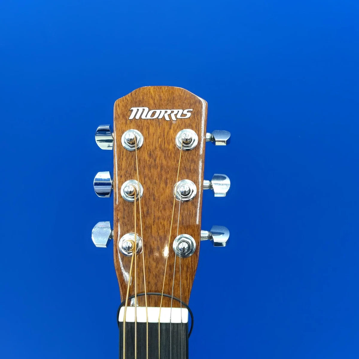 Morris LA-011 CS Cherry Sunburst Mini Guitarra Acústica Abeto Sapele con Estu...
