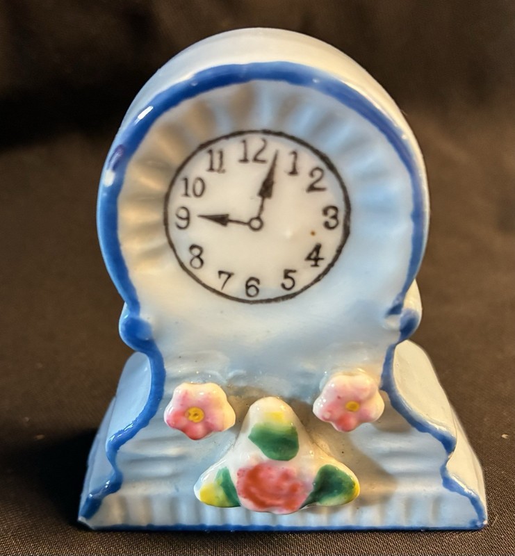Vintage Miniature Victorian Mantle Clock Occupied Japan HKATO Porcelain