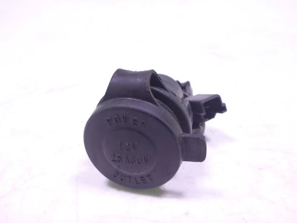06 Yamaha FJR 1300 Auxiliary Power Plug Outlet 12V 25A30W - Изображение 3 из 4