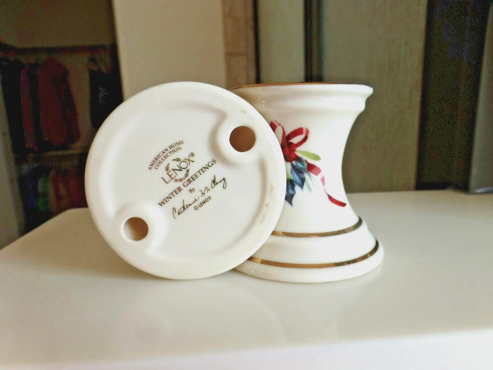 Candelabros cónicos palos de Lenox Winter Greetings alrededor de la década de 1990 Foto 2 de 3