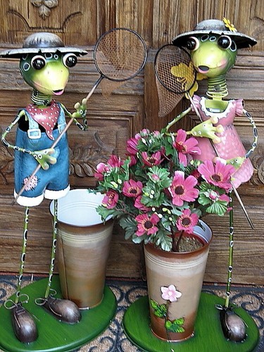 Gartenfiguren Gartendekoration Übertopf aus Metall Herr / Frau Froggy
