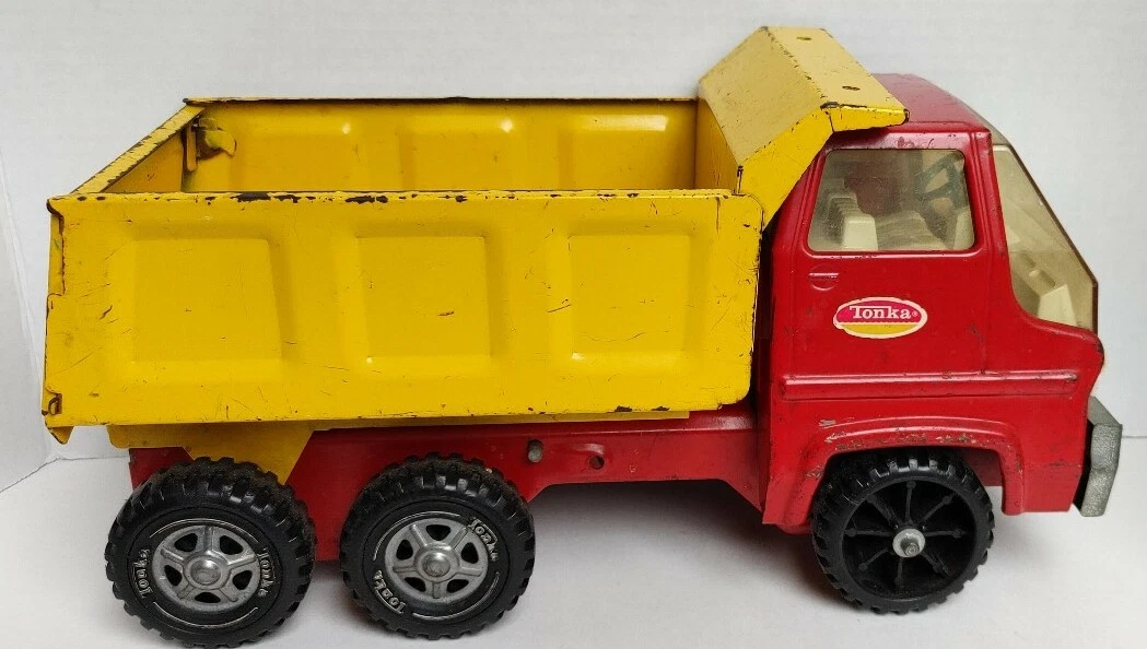 TONKA USA VINTAGE RED YELLOW DUMP TRUCK PRESSED STEEL 1974 1975