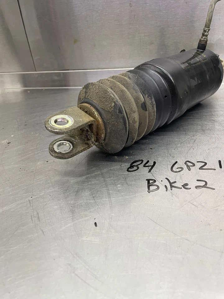 Kawasaki GPZ1100 GPZ 1100 1984 suspensión amortiguador trasero Foto 2 de 4