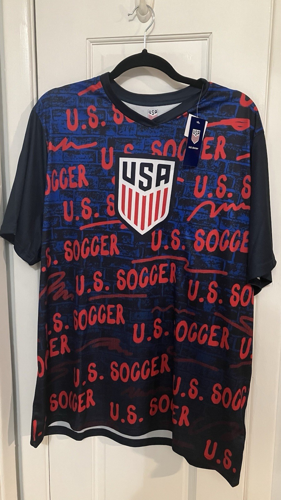 FIFA - USMNT - U.S. Soccer (XL) Shirt - NEW WITH TAGS!