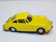 Vintage Faller PORSCHE 911 BEAUTIFUL YELLOW   TJET  Slot Car HO Scale