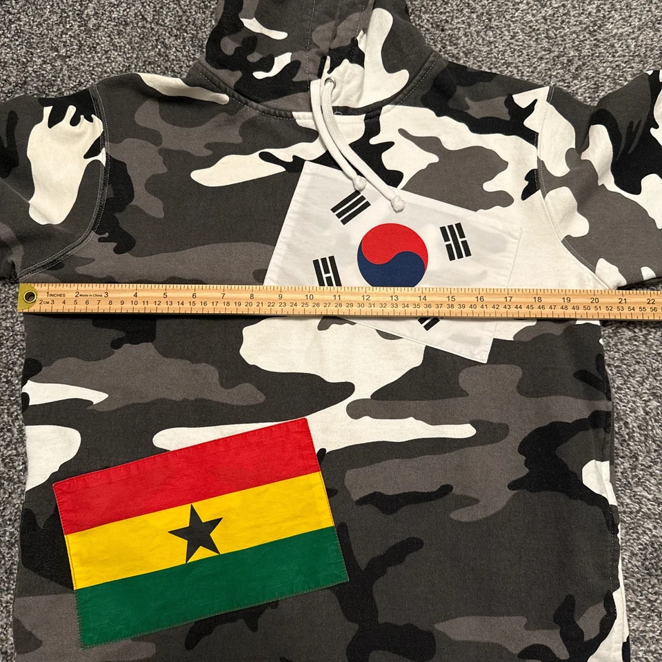Supreme Camo Flags Hoodie FW13 Men's Size M - Image 4 of 4