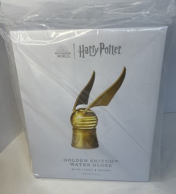 Hallmark Wizarding World HARRY POTTER GOLDEN SNITCH Water Globe Light and Sound