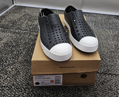 Native Jefferson Kids Slip-On Sneakers Jiffy Black/ Shell White Size J3