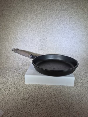 Vintage Italian Roch Guss  10  Pan Skillet Frying Saute, Wood Handle