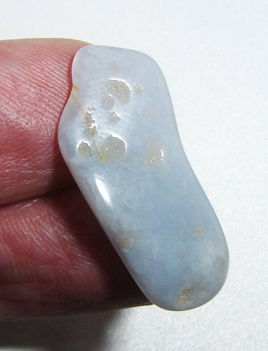 2.8 grams GENUINE ELLENSBURG TRUE BLUE AGATE, MEDIUM BLUE #84 - Bild 3 von 3