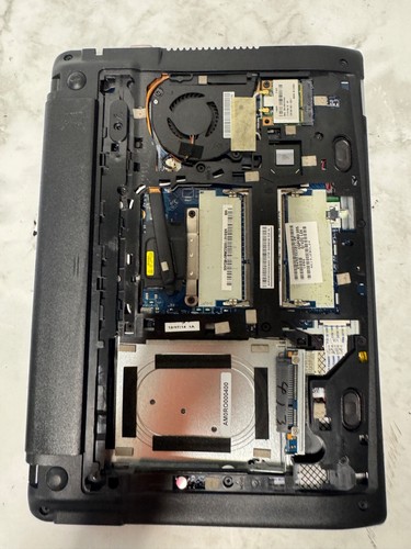 Netbook Acer Aspire One 10.1” - Tastiera e Scheda Madre Incluse - NON testato - Foto 4 di 4