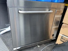 Merrychef eikon e3-1330 High-Speed Accelerated Cooking Countertop Oven