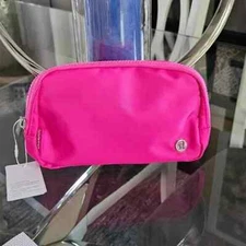 Lululemon  Everywhere Belt Bag 1L SONIC PINK