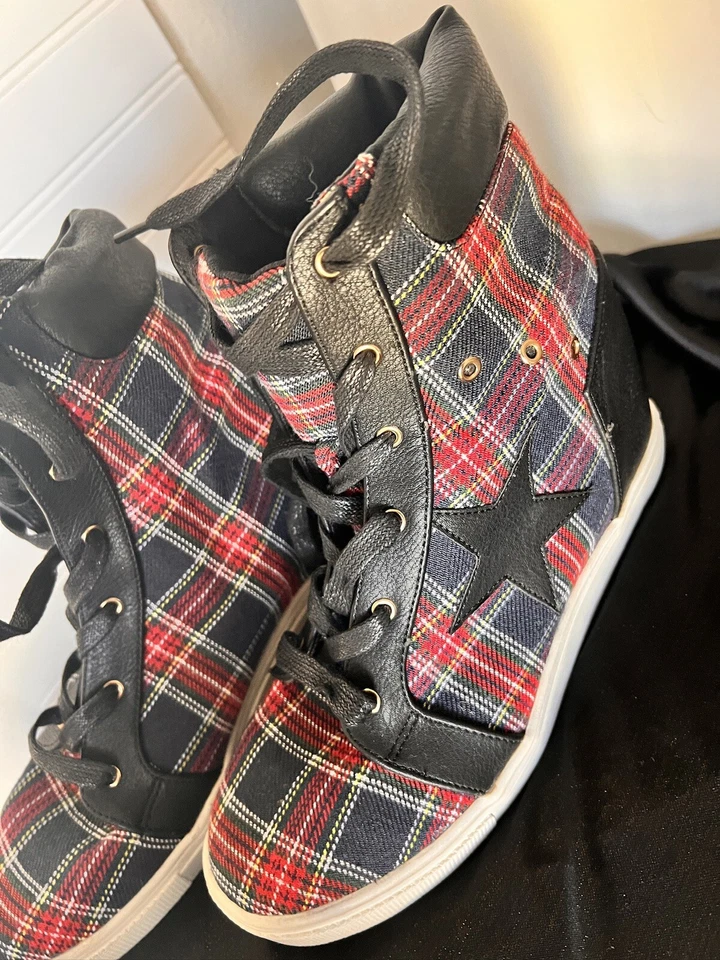 Cape Robbin Lace Up Boots Red Plaid Funky Fun Preppy Grunge Women’s 8M - Изображение 2 из 4