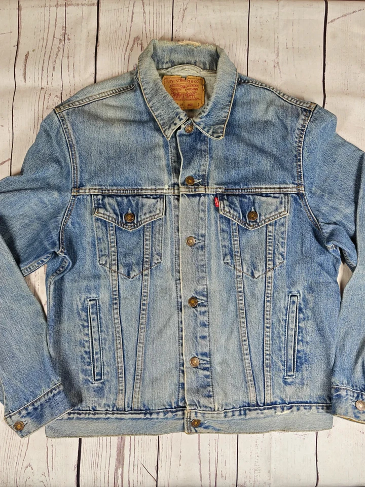 Vintage Levi Strauss & Co. Men’s Blue Denim Trucker Jacket  Short XL 70503 04, photo 1 of 5