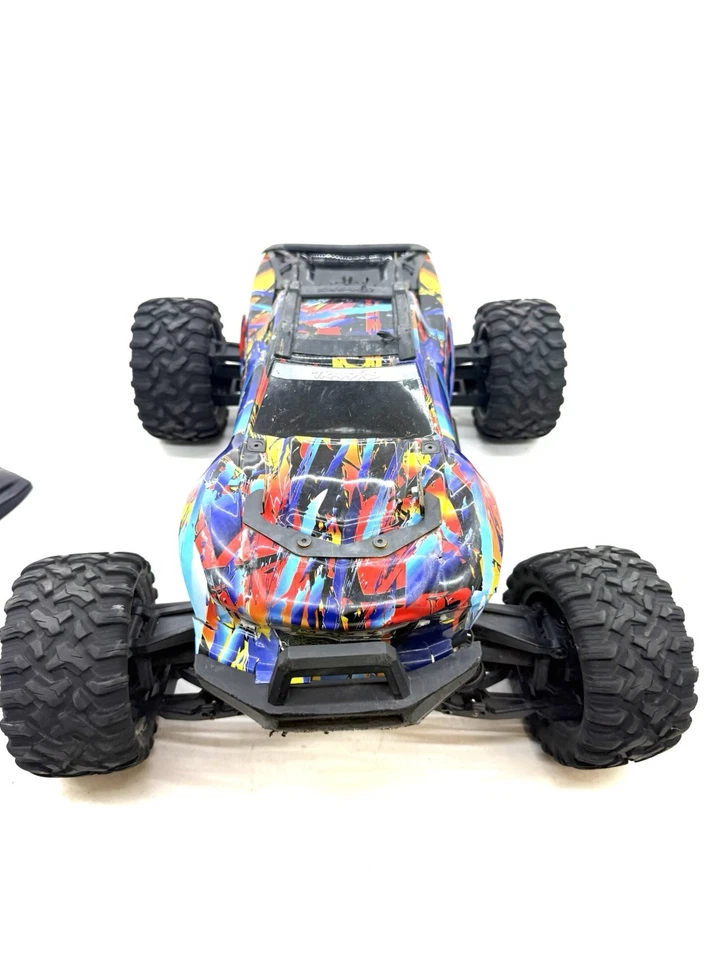 Traxxas Maxx V1 WideMaxx 1/10 4WD Vxl-4s Brushless Monster Truck - Image 4 of 4