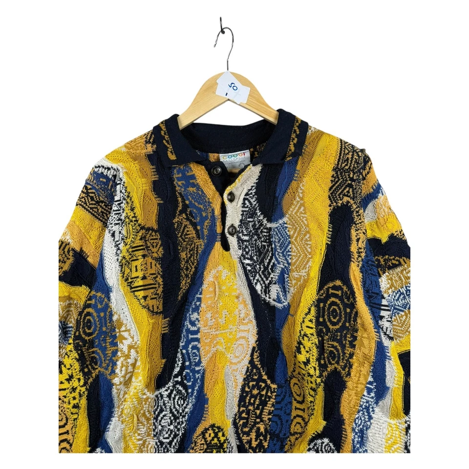 Pulôver masculino vintage COOGI Henley gola redonda amarelo XXL - Imagem 2 de 4