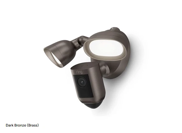 NUEVO Ring Floodlight Cam Cableado Pro BirdEyeView Cámara 3D Bronce Oscuro Latón Foto 2 de 4