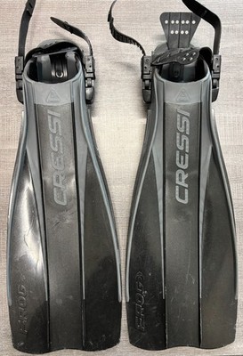 Adult Cressi Frog Open Heel Adjustable Fins (Black) - Size M-L (Lot #117)