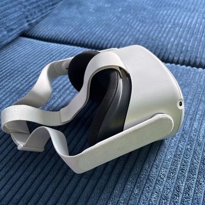 Meta Oculus Quest 2 VR-Headset 128 GB ohne Controller 