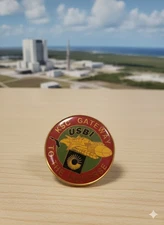 Vtg Official NASA Space Shuttle STS-71 Mission Lapel Pin Atlantis Mir Docking