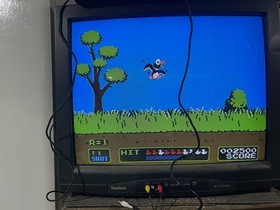 ORIGINAL NINTENDO ZAPPER GUN AND DUCK HUNT, TESTED WORKING