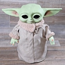 Baby Yoda grogu plush animatronic toy star wars character ( no remote)