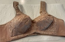 Breezies Wild Rose Lace Seamless Wirefree Bra A260367 No Padding Size 42 B. New