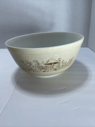 Vintage PYREX Forest Fancies Mushrooms 403 Mixing Nesting Bowl 2.5L