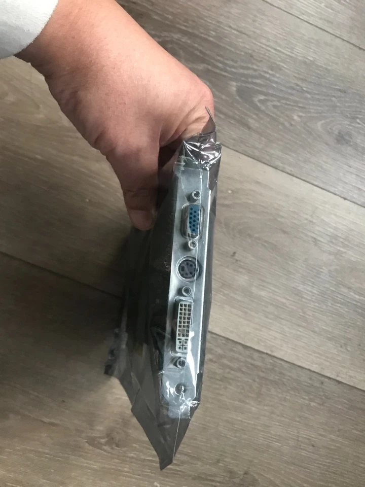 NVIDIA MS-8870 180-10085-0000-A03 64MB G4 VGA Video Graphics Card 03W694 New - Image 4 of 4