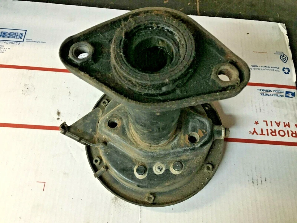 Honda ATC125M Rear Axle Bearing Carrier Holder Brake Used Very Good ATC 125M  - Image 2 of 2