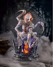 Stephen King's IT Chapter Two Pennywise Light Up Statue SPIRIT HALLOWEEN USA