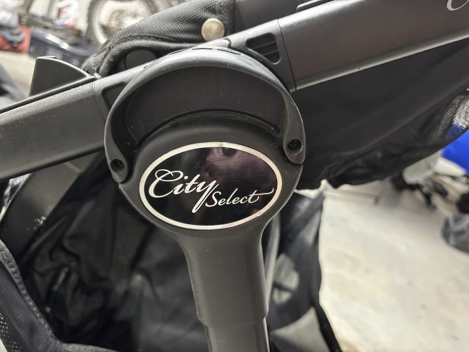 Baby Jogger City Select Double Stroller Near New-HUGE SAVINGS - Image 4 of 4