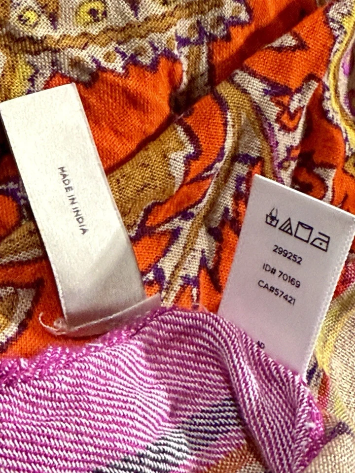 Elegante LOFT vibrante patrón paisley. Cuenta con ricos colores rojo y morado. #eBay Foto 3 de 4